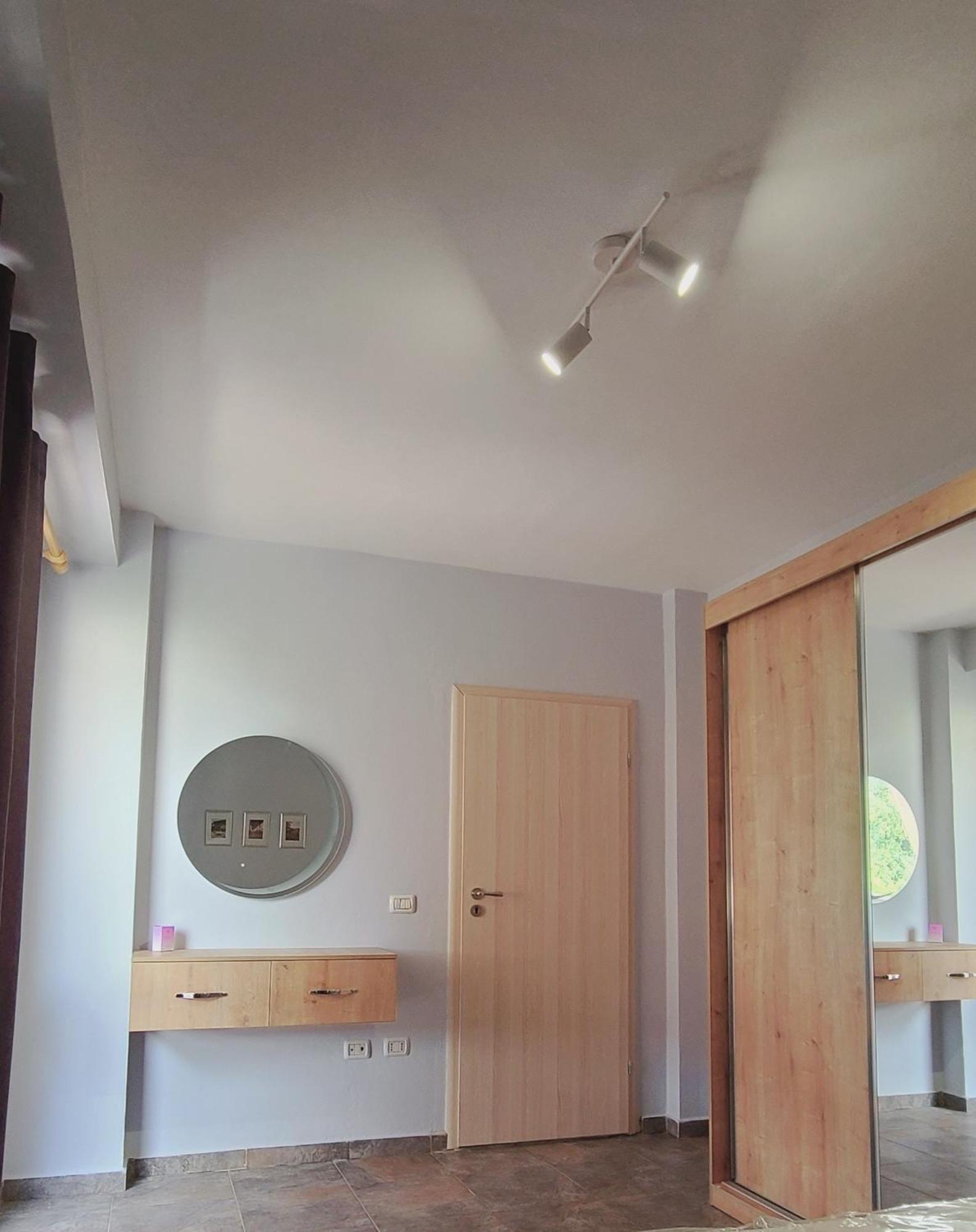 Leones Apartament Tirana Exteriör bild